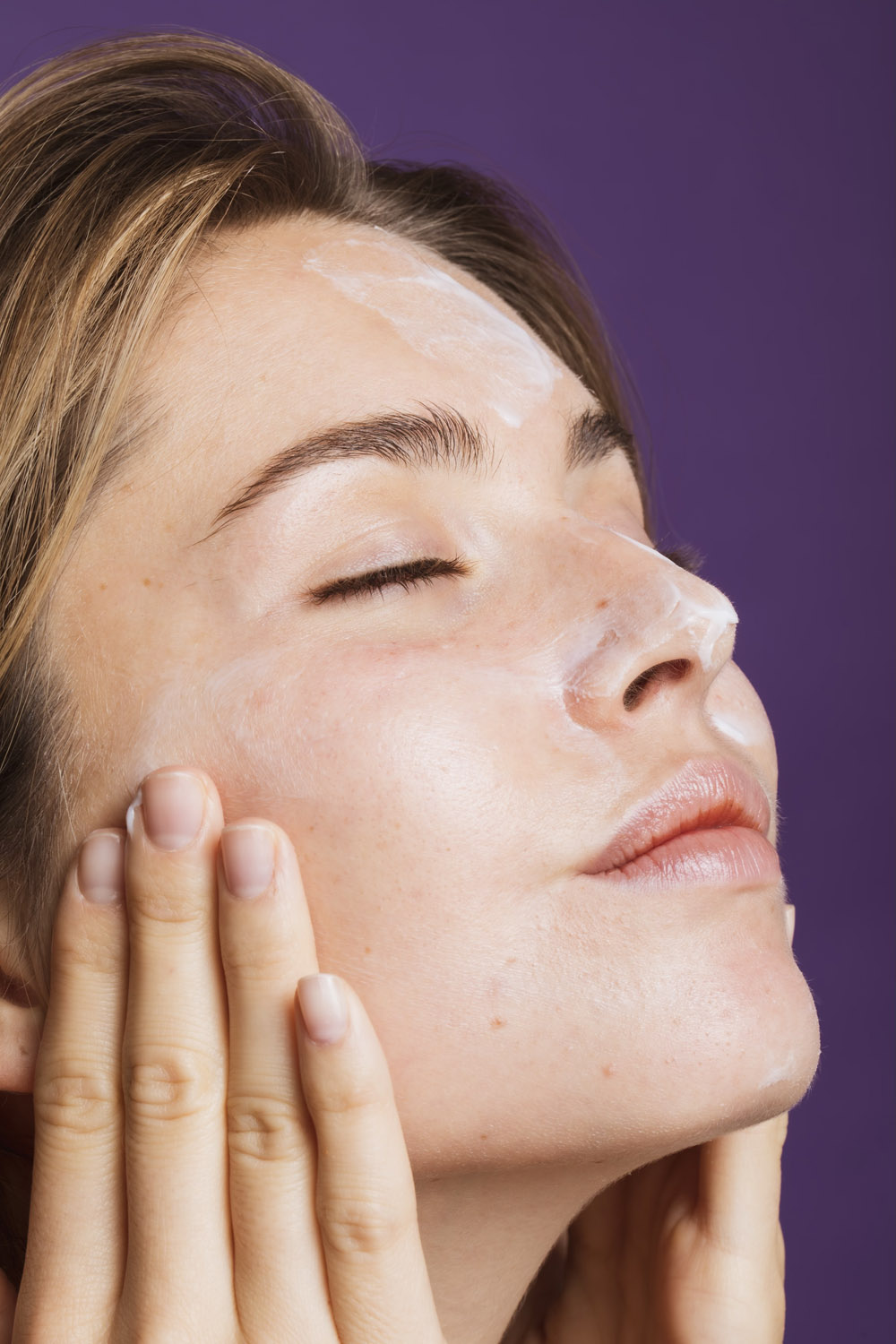 Applicazione Lizzie Per Struccaggio Viso